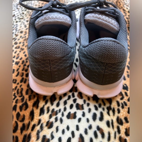 Under Armour Micro G Press Women's Training Shoes sz 8 EUC - Picture 7 of 10